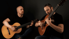 Lancement des Concerts apéro à la Maison André-Bourbeau des JMC avec le CC Duo : Adam Cicchillitti et Steve Cowan, guitares