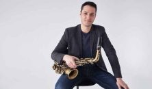 L’artiste en résidence, Benjamin Deschamps donne son premier Concert apéro à la Maison André-Bourbeau des JMC